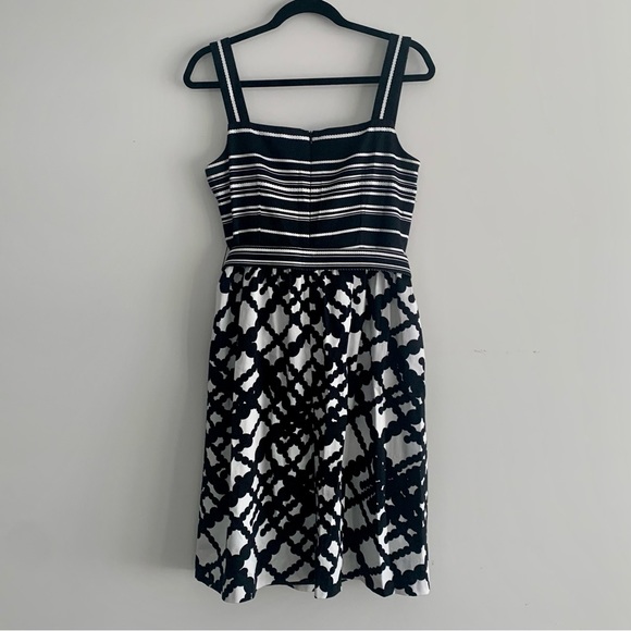 David Meister Belted Dress with Pockets - Picture 2 of 5